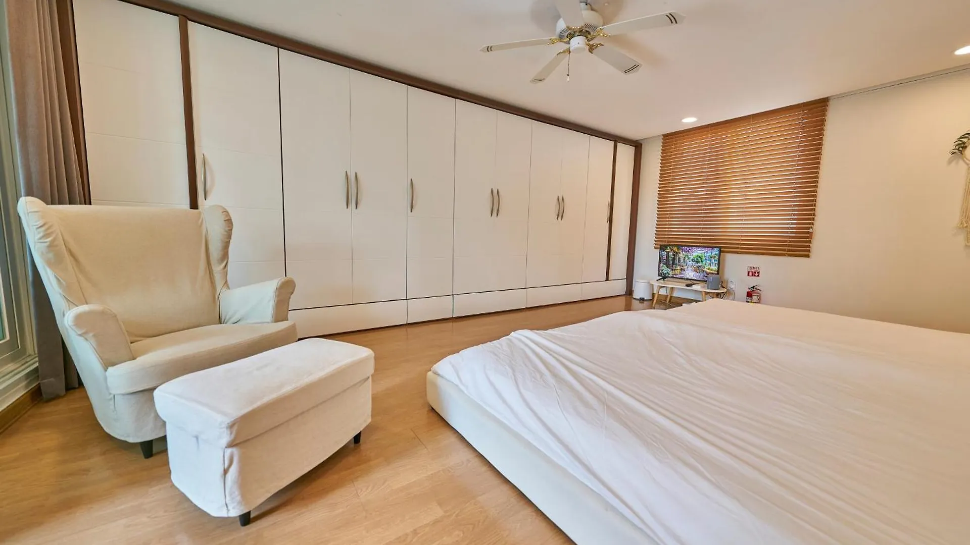Sg Tailored Service Home Near Metro Seoul